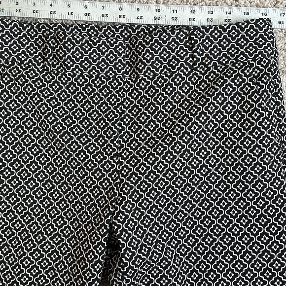 Loft Marissa Skinny Black/Tan Woven Geometric Pattern Classic Career Pants Sz 8 - Picture 9 of 10